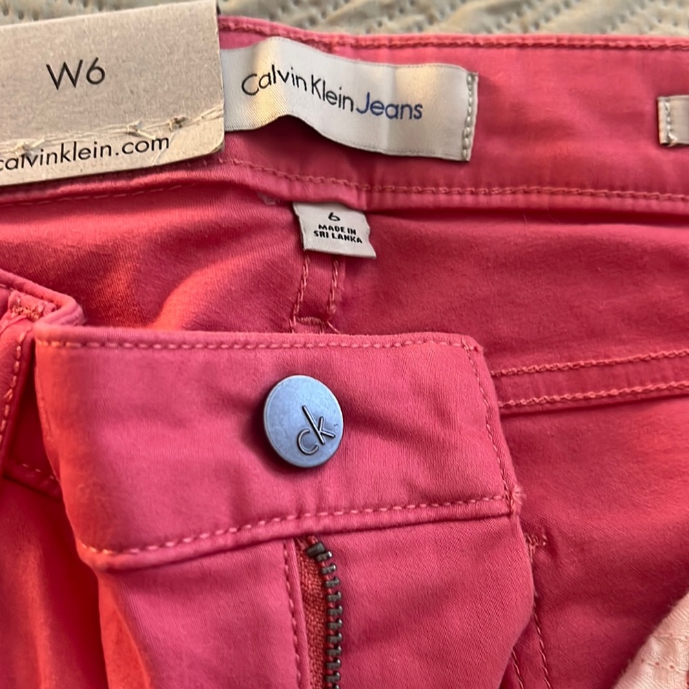 Calvin Klein Pink ankle skinny pants